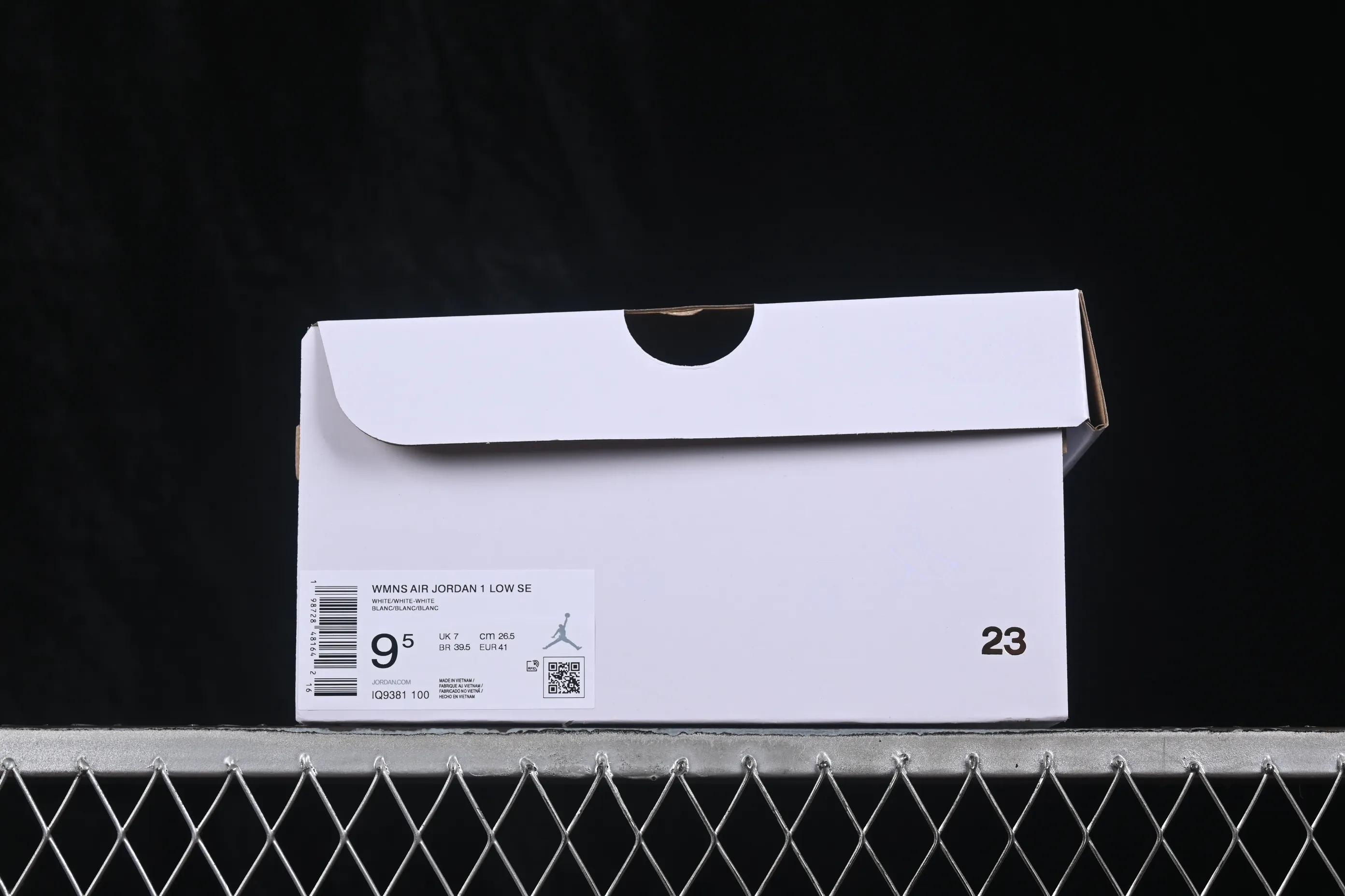 All categories Air Jordan Jordan series basketball shoes Air Jordan 1 Low G version pure original Air Jordan 1 Low AJ1 Joe 1 all silver hook low-top retro culture basketball shoes IQ9381-100